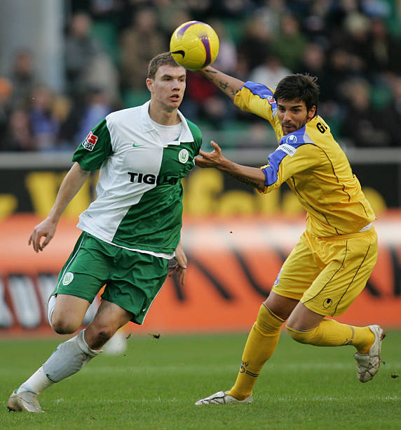 个充满竞争 个充满竞争