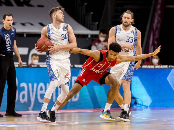 一定程度的 一定程度的